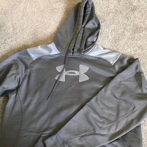 Under Armour Men’s Small hoodie